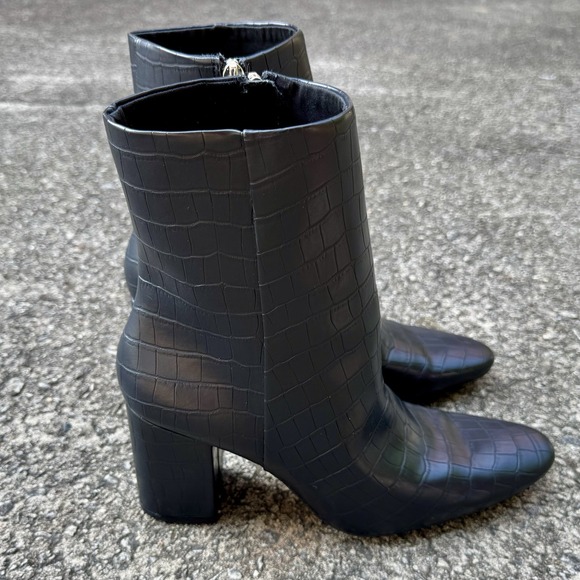H &‎ M Boots Women's Sz 9 Black Vegan Crocodile Print Ankle Boot Stacked Heel - Picture 4 of 12